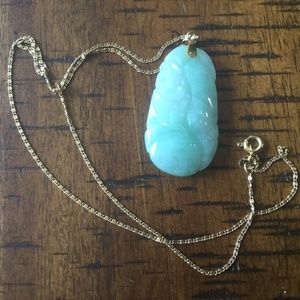 14K Jade Pendant with 14 kt Gold Chain